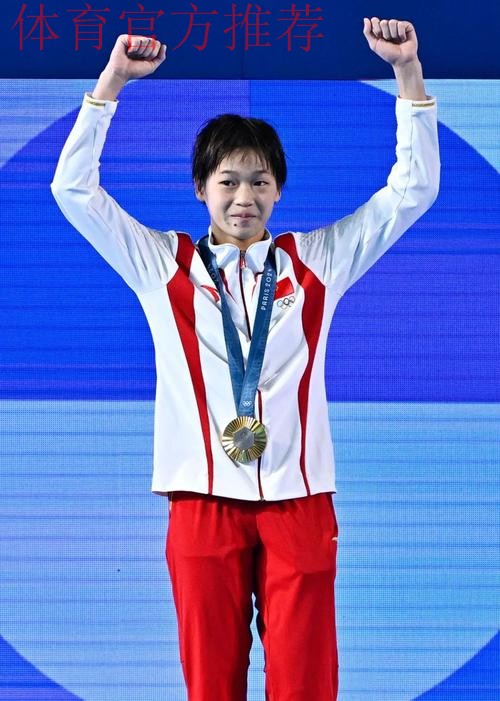 沙足国家队进校园 言传身教别开生面 沙足国家队进校园 言传身教别开生面